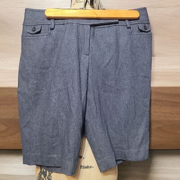 LOFT Grey Wool Dress Shorts Size 6 Petite - Picture 1 of 5